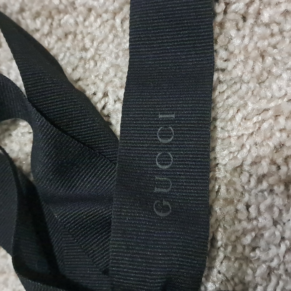 Gucci  Ribbon Bundle - Picture 4 of 9